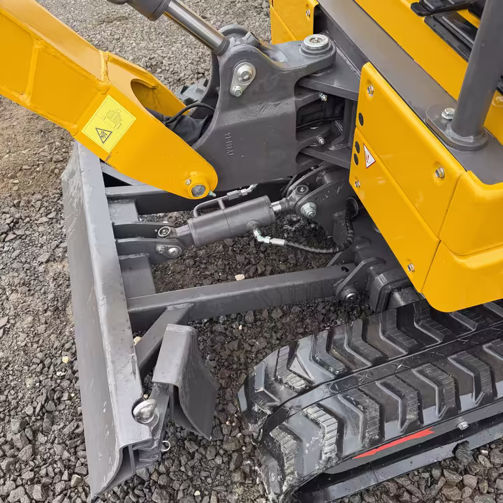 Huayee SHY15 Mini Excavator photo 10