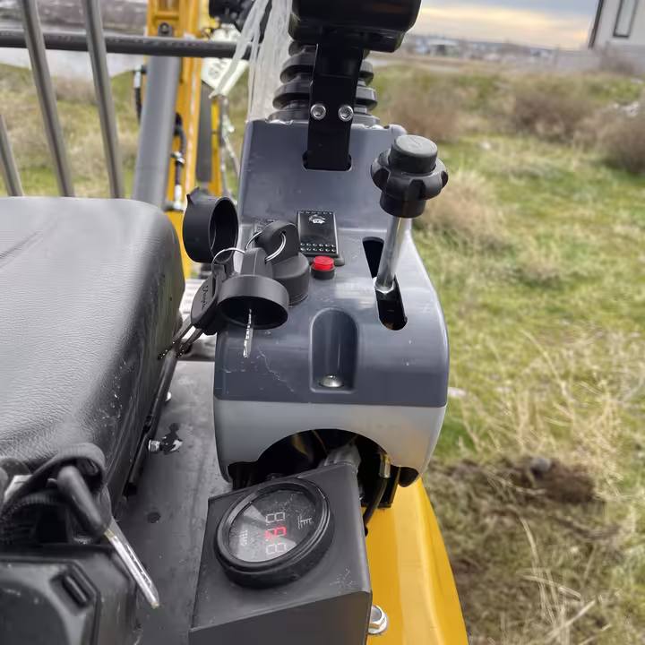Huayee SHY12 Mini Excavator photo 4