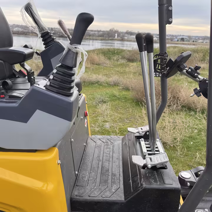 Huayee SHY12 Mini Excavator photo 18